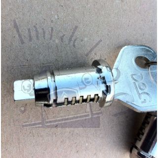 Jeu de 2 barillets de porte et un barillet de contacteur à clé 2cv