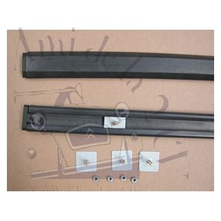 Jonc trapézoïdal de pare-choc avant ou arrière 2CV noir avec fixations