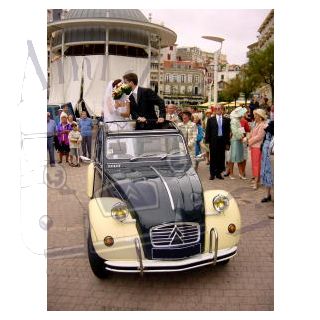 2 CV Dolly jaune Rialto et bleu nuit de 1986