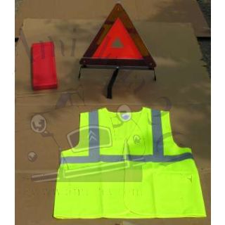 Obligatoires dans la 2cv : Triangle + Gilet