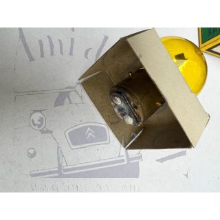 Ampoule de phare jaune à baionnette 12 Volts 36 36 Watts marque Mazda