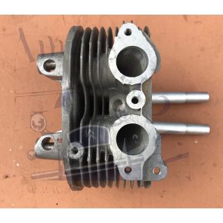 Culasse droite moteur 2cv 425 cm3 3 goujons nue