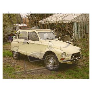 Dyane 6 beige Nevada de 1982 seulement 24 000 kms d'origine