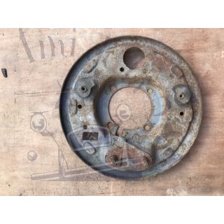 Flasque de frein avant droit 2cv berline 4 trous