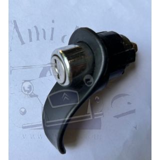Poignée en plastique noir de malle arrière Ami 6 et 8