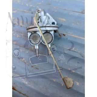 Pompe à essence Guiot origine Ami 6 AK 350 avec amorçage stock d'époque