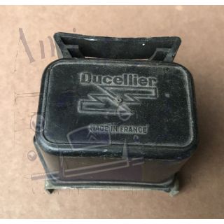 Régulateur origine sur batterie, 2cv 12 volts avec prise occasion