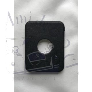 Rondelle carrée en plastique pour fixation du réservoir de la 2cv au niveau de la traverse de châssis